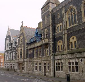 The new Art and Science school at the end of Connaught Hall , Ladywell . Alan Sencicle