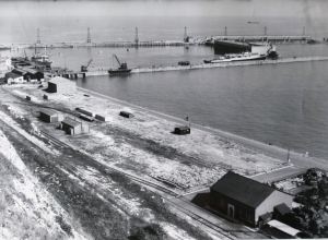 Eastern Dockyard May 1951. DHB - Lambert Weston