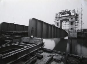 East Bridge - On Temporary Supports 01.01.1953. DHB - Lambert Weston