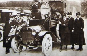 Women Ambulance Drivers. Thanks to Eveline Robinson