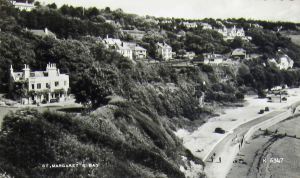 St Margaret's Bay c1960s, South Sands House formerly the Hermitage, left.