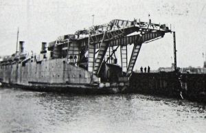 Train Ferries - 1944 gantry superstructure to carry locomotives - David Collyer Train Ferries - 1944 gantry superstructure to carry locomotives - David Collyer