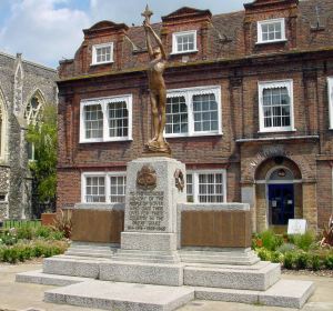 War Memorial in front of Maison Dieu House