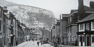Limekiln Street 1935. New Council flats on right. Bob Hollingsbee Collection, Dover Museum