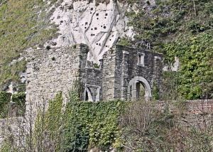 Mote Bulwark - Detail of the gate from which the stairs led up to the Castle, also part of the 18th century gun platform. Alan Sencicle