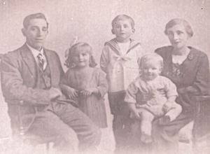 Bissenden family: Albert, Eileen, Colin, Edward and Mabel. David Bissenden