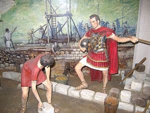 Roman builders tableau Dover Museum vestibule