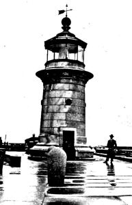 Prince of Wales Pier Lighthouse c1920. Paul Skelton