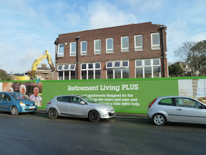 Charlton Green - Former MO Valve building Maison Dieu Road being demolished 01.02.2019