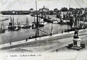 Calais - Bassin du Paradiss c1910. David Iron Collection