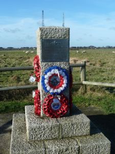 Swingate - Memorial to Royal Flying Corps 2, 3, 4 and 5 Squadrons that flew to Amiens in August 1914 as part of the British Expeditionary Force. AS