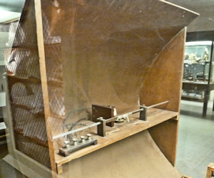 Parabolic Receiver used by Marconi in his 1896 experiments. istory of Science Museum, University of Oxford