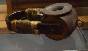 Telephone receiver made by Collier-Marr of Manchester and used by Marconi in the Newfoundland 1901 experiment. istory of Science Museum, University of Oxford